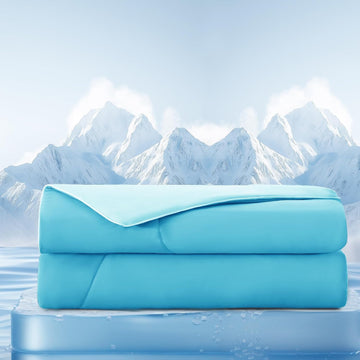 Cooling Blanket Twin, Q-max > 0.45 Japanese Arc-chill Cooling Comforter for Hot Sleepers, Silky Soft Breathable Cool