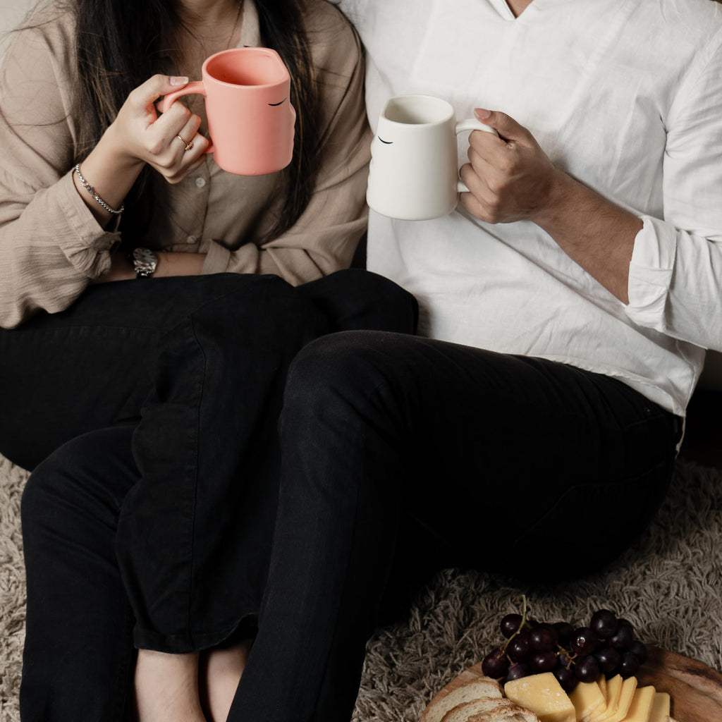 Kissing Couple Mug Set, Wedding present for Couples, Engagement Gift, Valentines Day, Cute Matching Couple Coffee