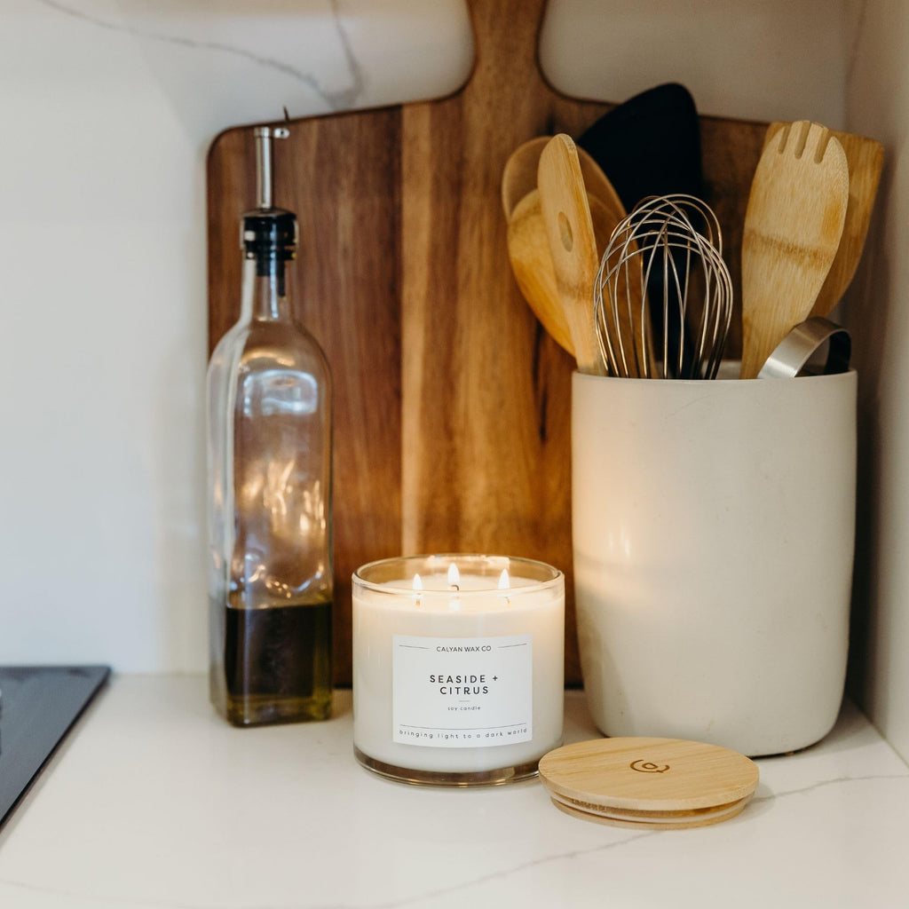 Seaside & 3 Wick Scented Candle - 43 Hour Burn
