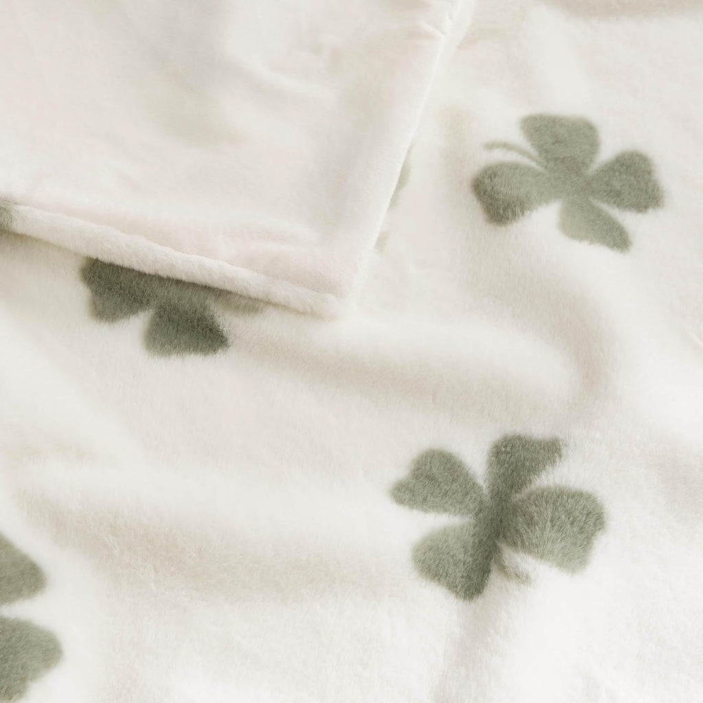 Faux Fur 50" x 70" Throw Blanket, Clover Toss - Plush Faux Fur Blanket for Sofa or Bed