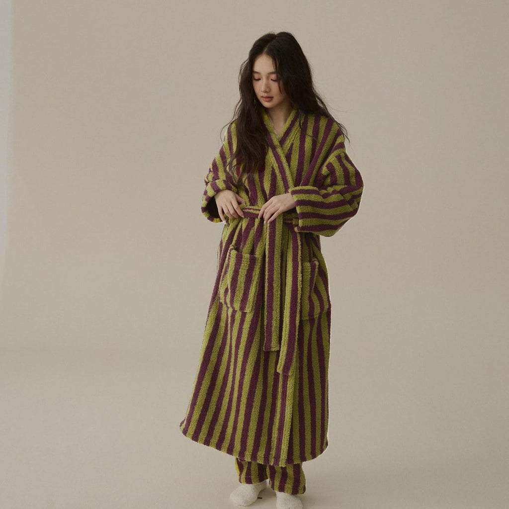 Women's Fuzzy Fleece Long Robe Striped Plush Kimono Warm Thick Fluffy Oversized V Neck Loungewear Maxi Bathrobe