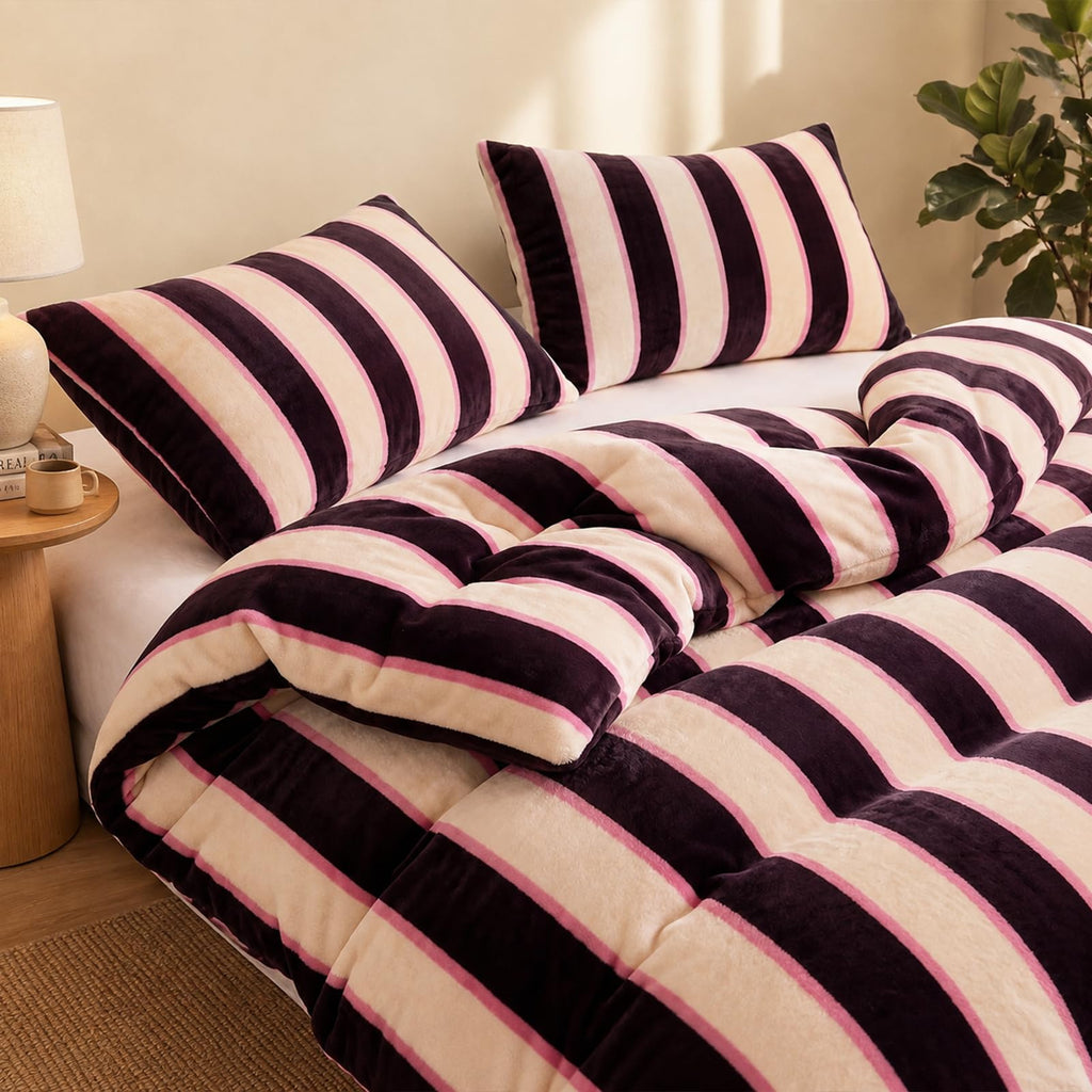 Striped Queen Comforter Set Velvety Fleece Comforter Set Modern Style Striped Beding with 2 Pillowcases Lightweight 3
