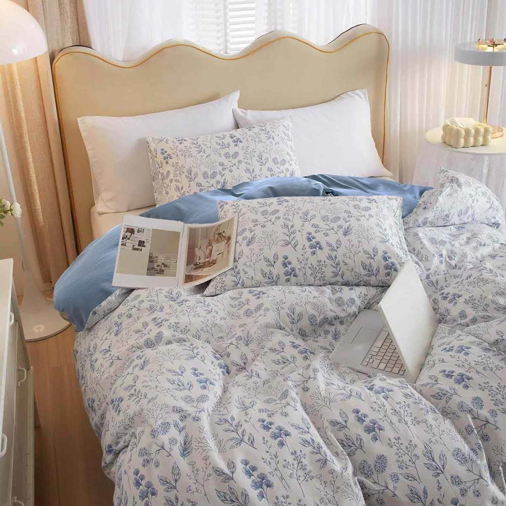 Floral Duvet Cover Set King, Blue and White Flower Leaf Print Pattern Bed Set, Soft Microfiber Reversible Comforter