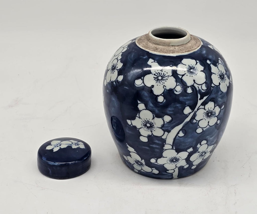 Blue and White Plum Blossom Porcelain Ginger Jar with Lid (LJ4)