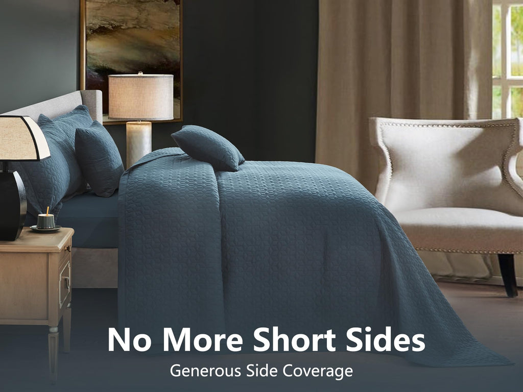 Oversized King Bedspreads 128x120, Geometric Diamond, Navy