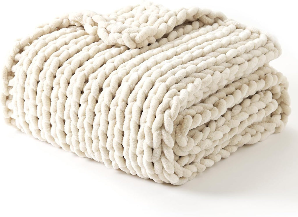 Chunky Throw Blanket, Hand Knitted with Chenille Yarn, Skin Friendly, Ventilated and Breathable, Machine Washable