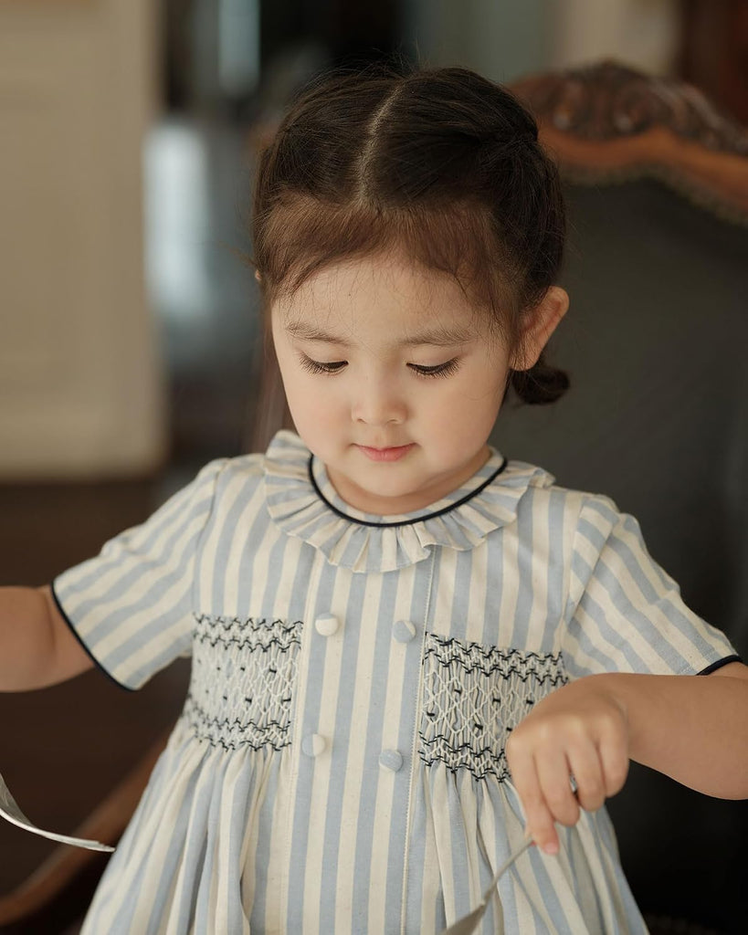 Baby Girls Long Sleeve Smocking Clothing Toddler Fall Floral Smocked Dress Vintage Dresses for Christmas Birthday