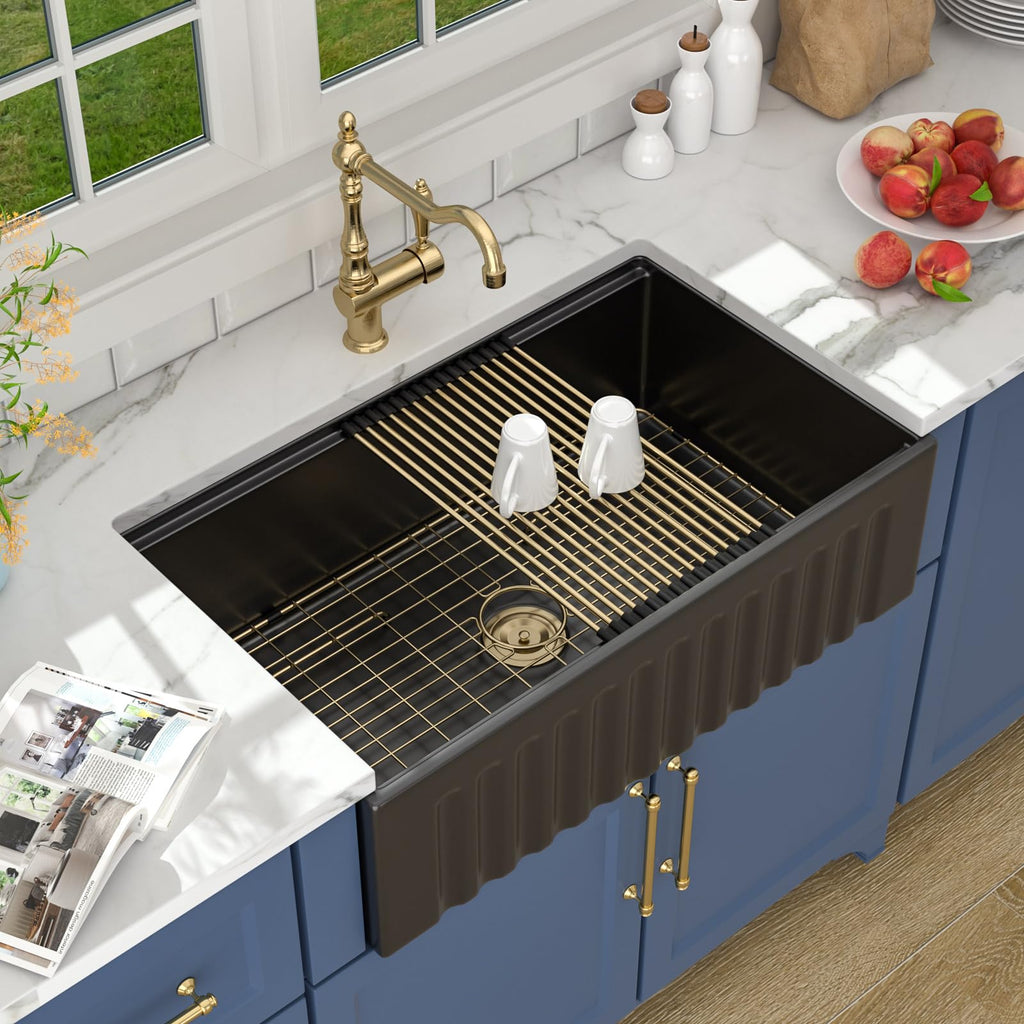 33 Inch Matte Black Farmhouse Sink Workstation Fireclay