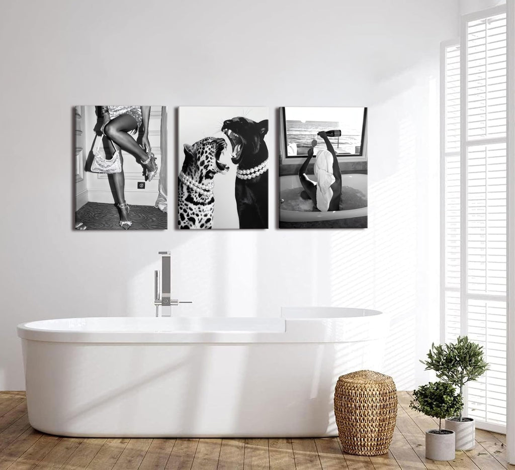 Bathroom Fashion Leopard Print Black and White Canvas Wall Art Trendy Women Posters Paintings Luxury Feminist