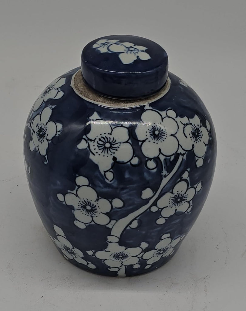 Blue and White Plum Blossom Porcelain Ginger Jar with Lid (LJ4)