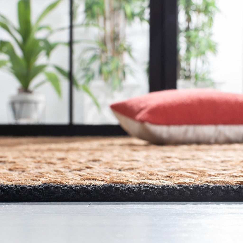 Kilim Collection Accent Rug, Natural & Black, Handmade Boho Jute, Ideal for High Traffic Areas (KLM455A)