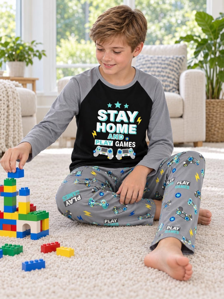 Boys Trendy Graphic Long Sleeves & Pants Winter Pajamas