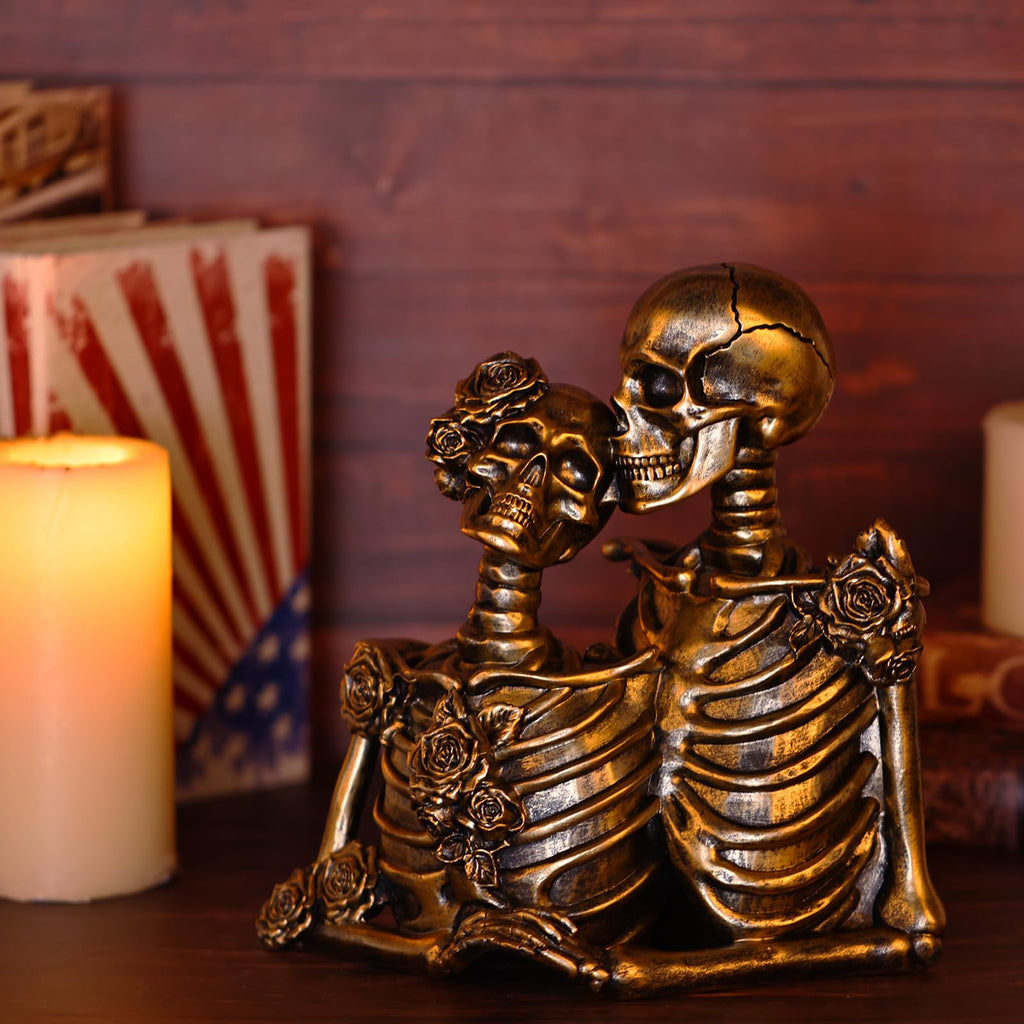 Skull Decor Halloween Decoration: Skeleton Couple Figurines Resin Gothic Statues Vintage Home Decor for Shelf Table