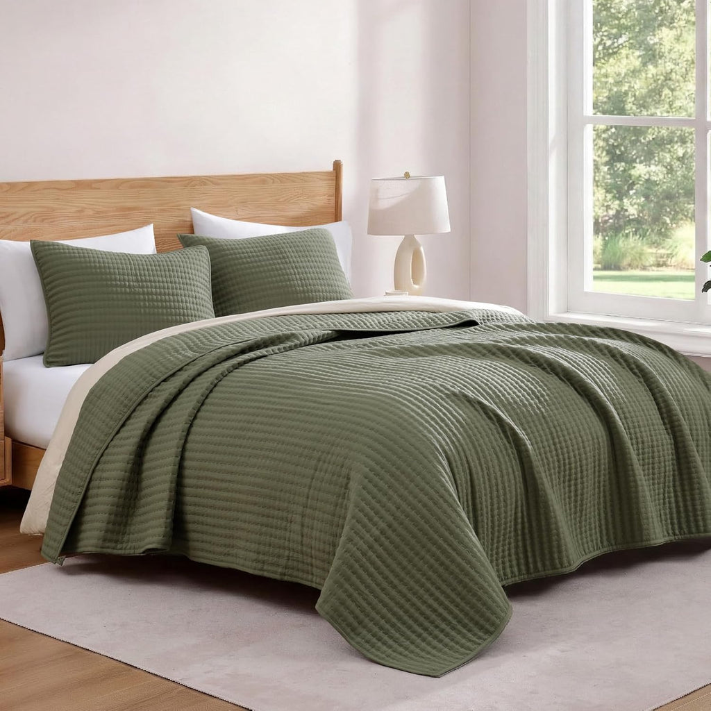 Queen Quilt-3 Pieces Lightweight Bedspreads Olive Green Queen Quilt Bedding Set for All Seasons, Soft Summer Coverlet