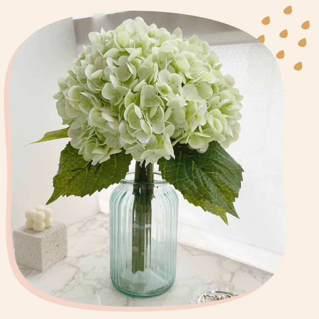 21In Light Green Artificial with Stems 5 Pcs