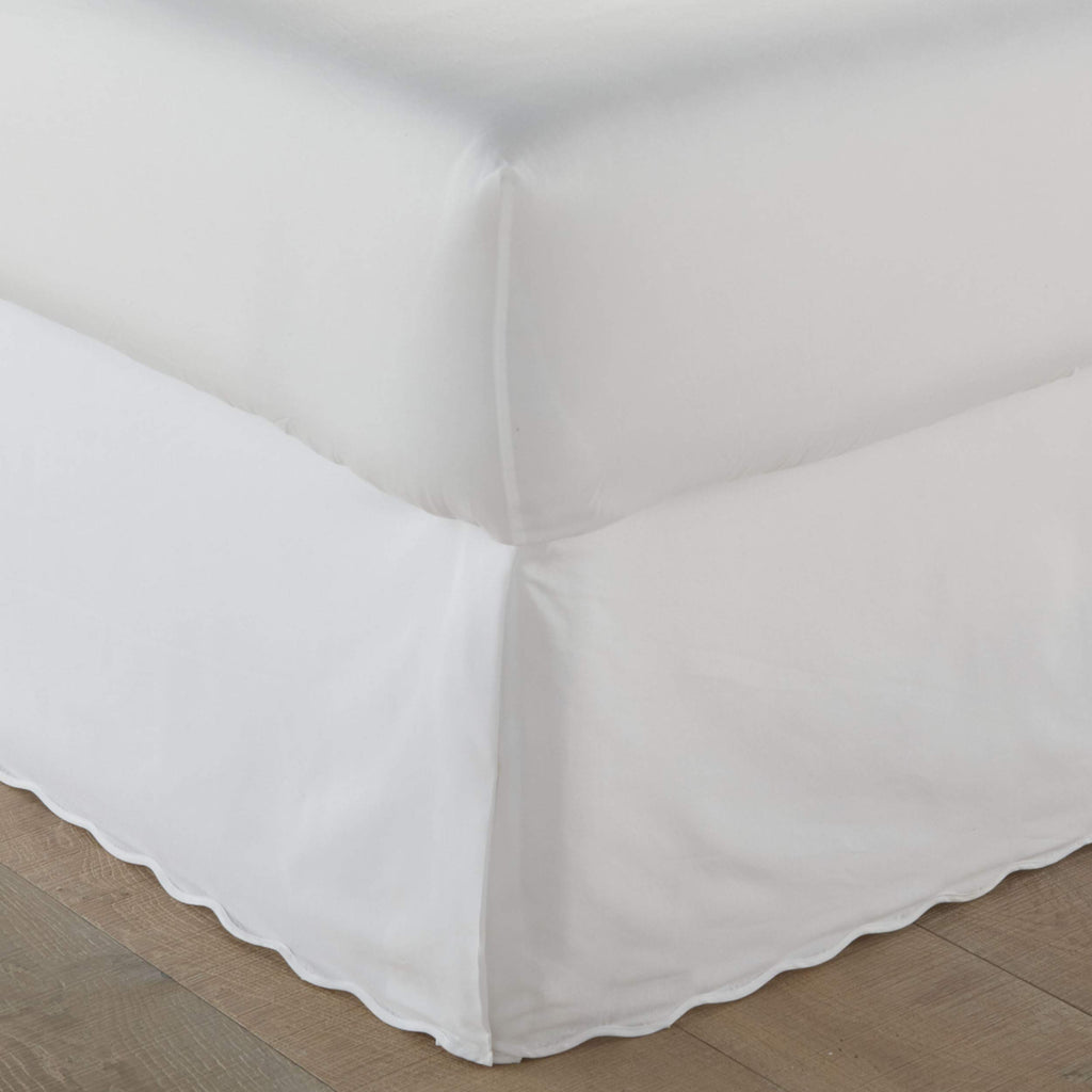 Cotton Bed Skirt with Split Corners, 15-Inch Drop