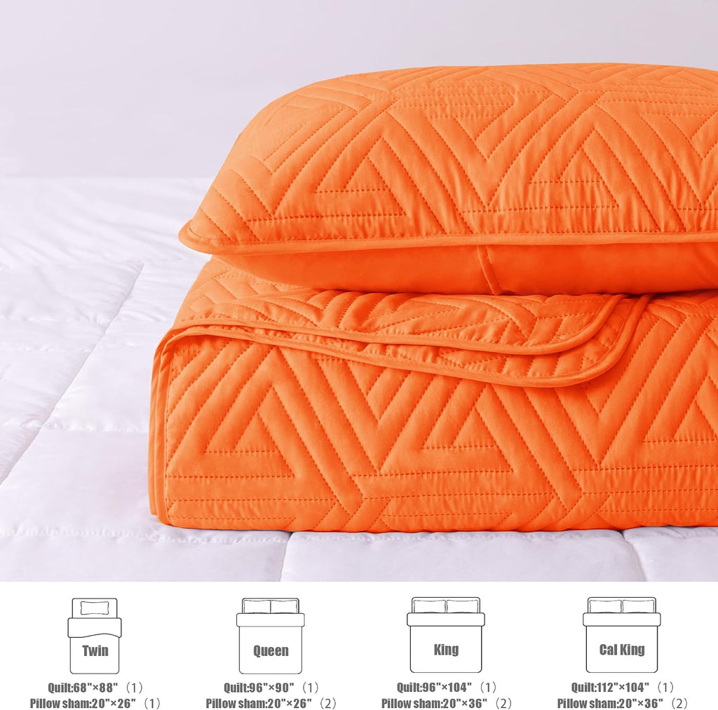 Soft King Quilt Set for All Seasons, 3-Piece Ultrasonic Geometric Quilts Bedding Set, Lightweight Reversible