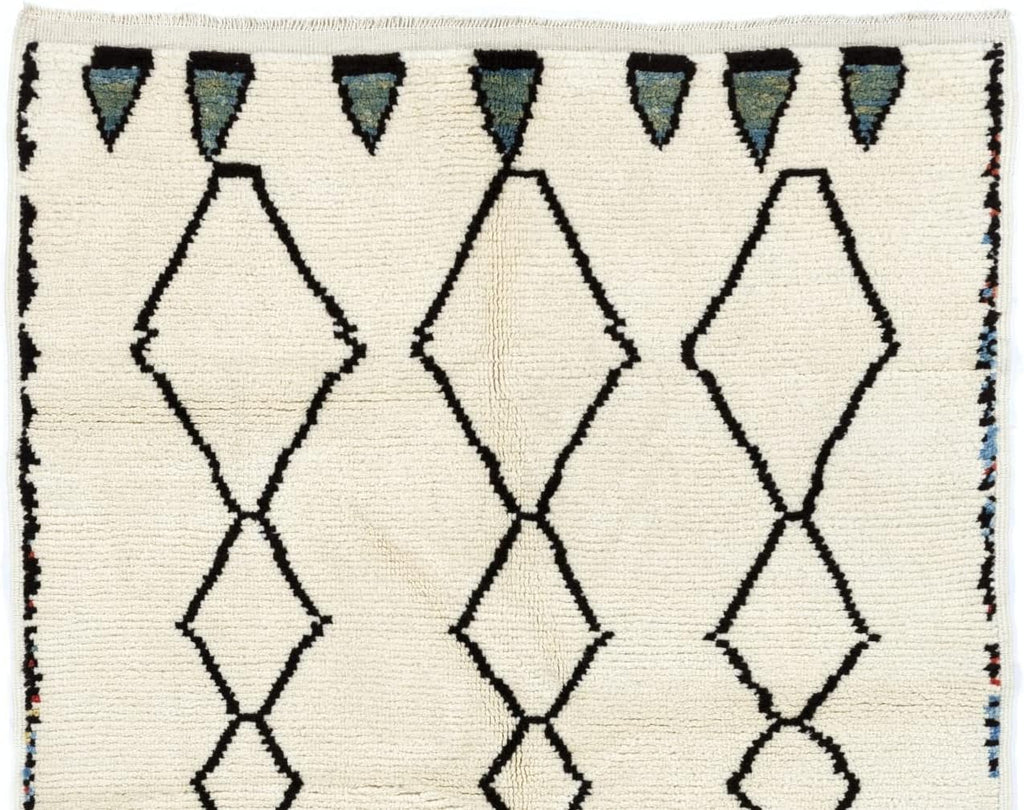 Beni Ourain Berber Rug, 100% Wool Moroccan Carpet. Custom Options Available. KTD22