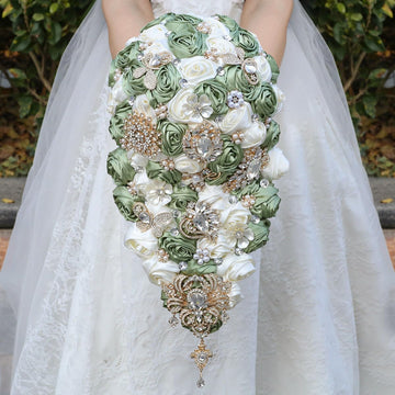 Luxury Cascade Bridal Wedding Bouquet Satin Rose Waterfall Holding Bouquet Artificial Flower Bunch for Bride