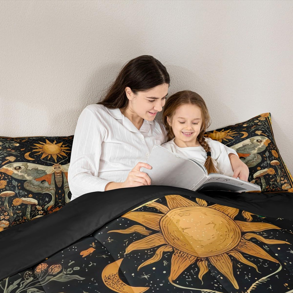 Mystical Luna Moth King Size Comforter Set, for Boho Room Decor