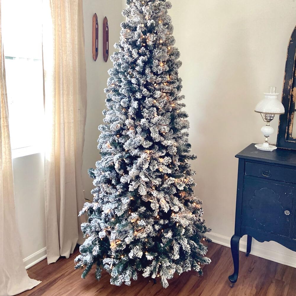 Alaskan Flocked Christmas Tree, Tall, Faux Tree with White Incandescent Smart Lights, Lights with Easy to