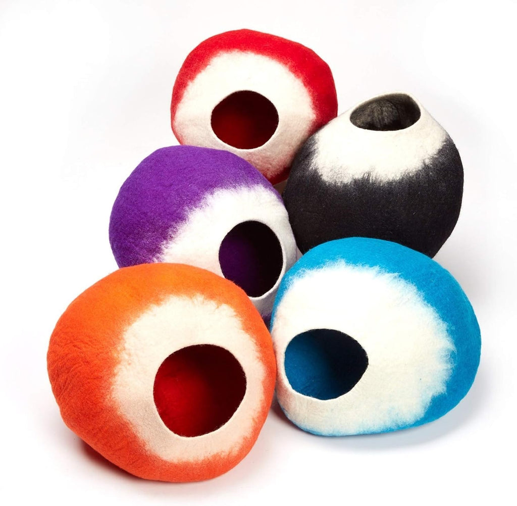 Premium Wool Cat Cave Bed (Large) | with 100% Natural Merino Wool | Eco Friendly Felt Cat Cave for Cats and Kittens