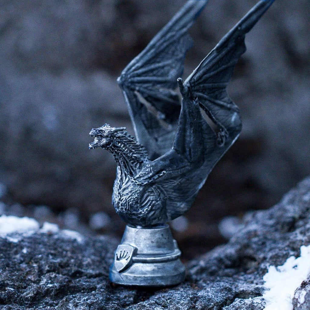 Game of Thrones Collector's Chess Set | 32 Custom Sculpt HBO Game of Thrones TV Characters Chess Pieces | 2 Players