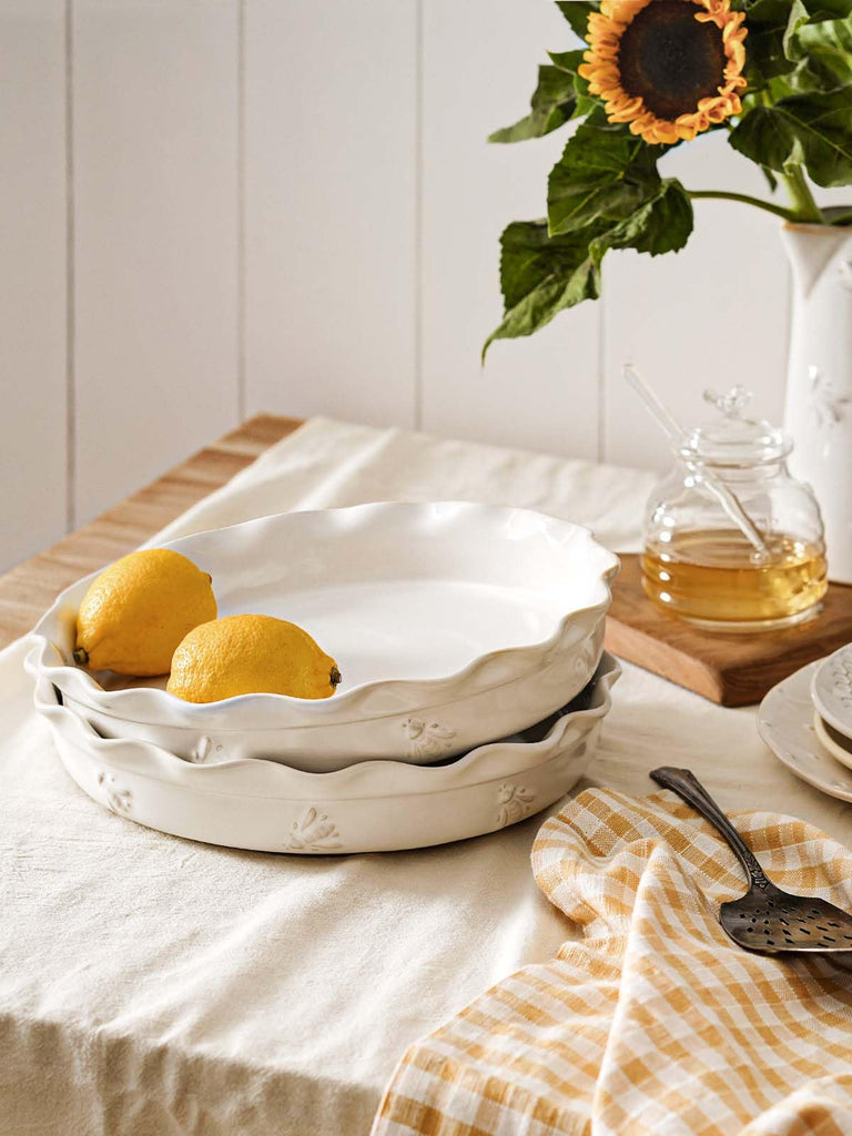 Pie Pans for Baking 10.6 Inch, Ceramic Deep and Fluted Pie Plate Dish with Ruffled Edge for Apple Pie, Oven Safe