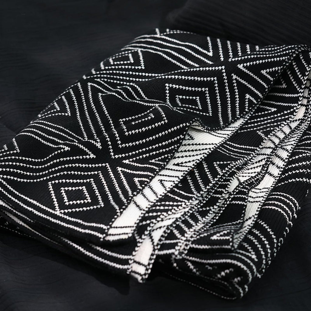 Black and White Throw Blankets Queen Size, Knitted Modern Patterned Throw Blanket, Soft Lightweight Woven Throw