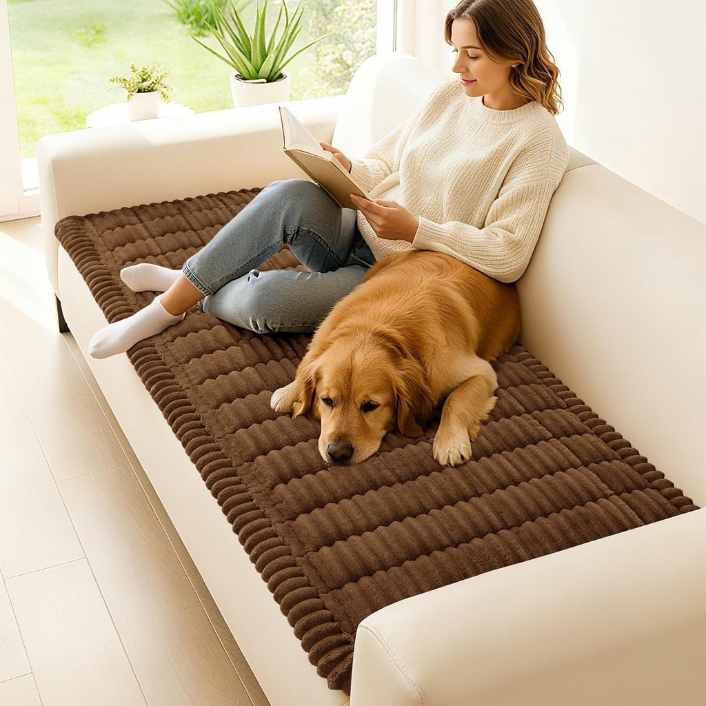 Couch Cover for Dogs, Washable Non Slip Plush Flannel Sofa Protector