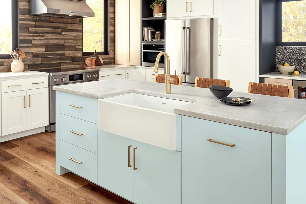 33x20-in White Reversible Fireclay Farmhouse Sink - RVL2300WH
