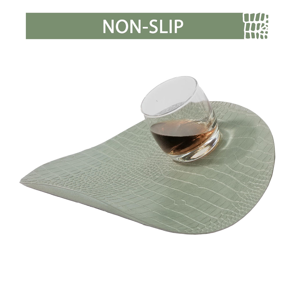Round Leather Placemats for Round Tables Set of 8, Green Place Mats and Coasters, Wipeable Waterproof Heat Resistant