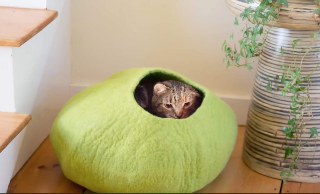 Deluxe Felt Cat Cave Bed, Eco-Friendly 100% Natural Wool Cat Bed Cave, Makes Great Covered Cat House or Cozy Cat