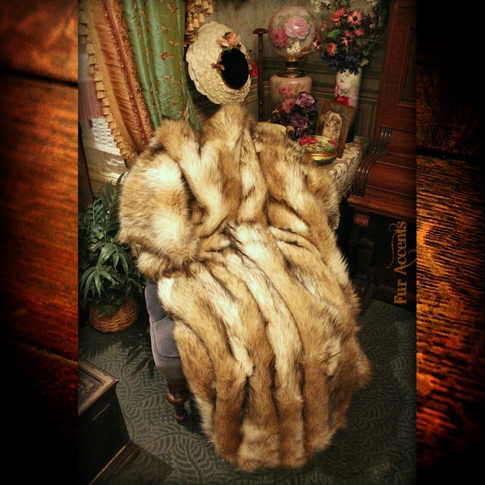 Plush Golden Brown and Creamy Wolf White Coyote Stripe - Premium Quality Faux Fur - Designer Throw Blanket - Soft