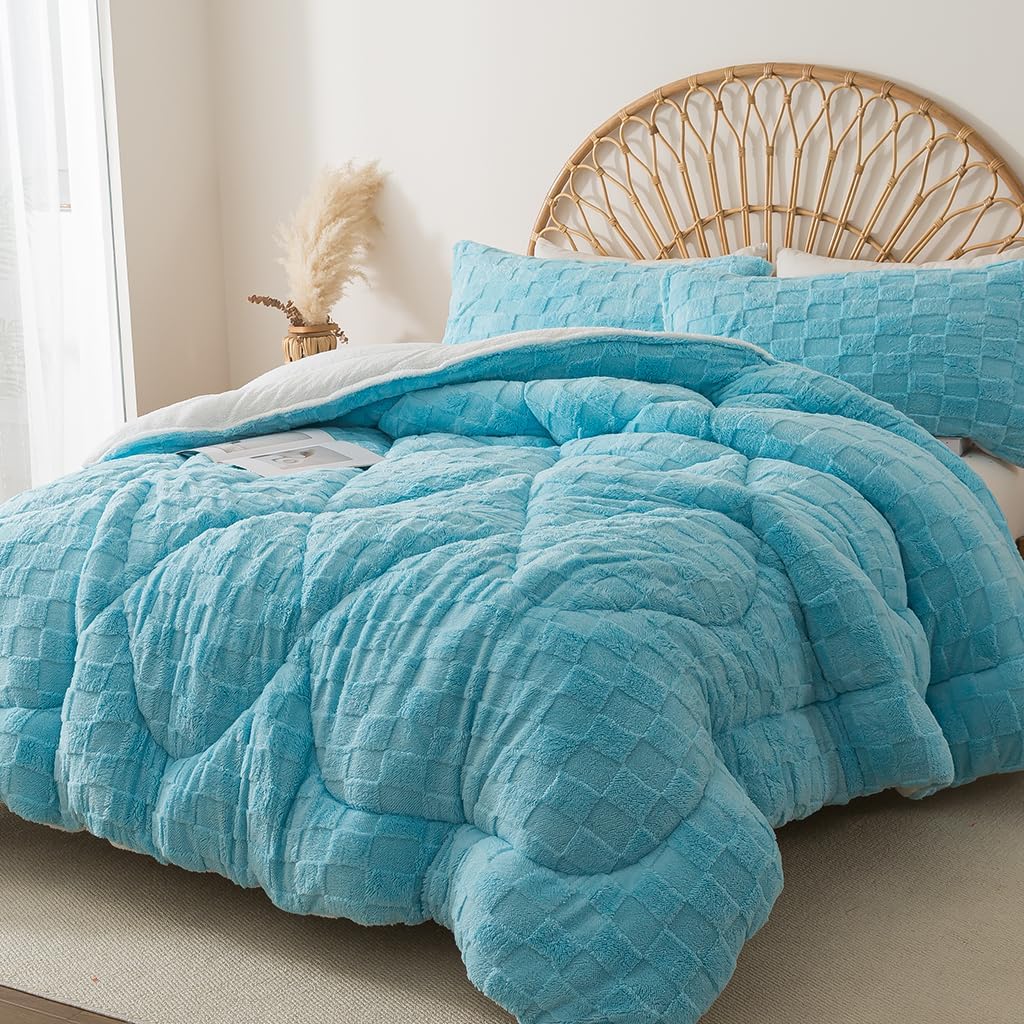 Fluffy Comforter Set King, Light Blue Winter Fleece Comforter Ultra Soft & Extra Pluffy Plush Comforter Set