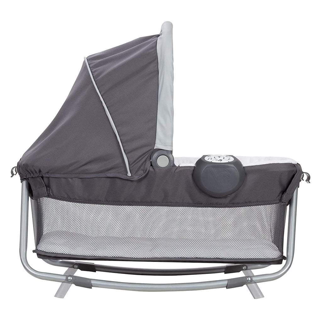 Retreat Nursery Center Playard, Bassinet & Storage, Robin