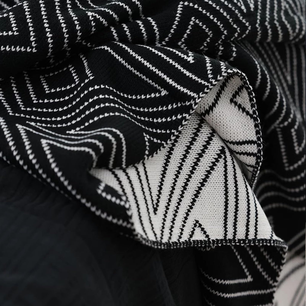 Black and White Throw Blankets Queen Size, Knitted Modern Patterned Throw Blanket, Soft Lightweight Woven Throw