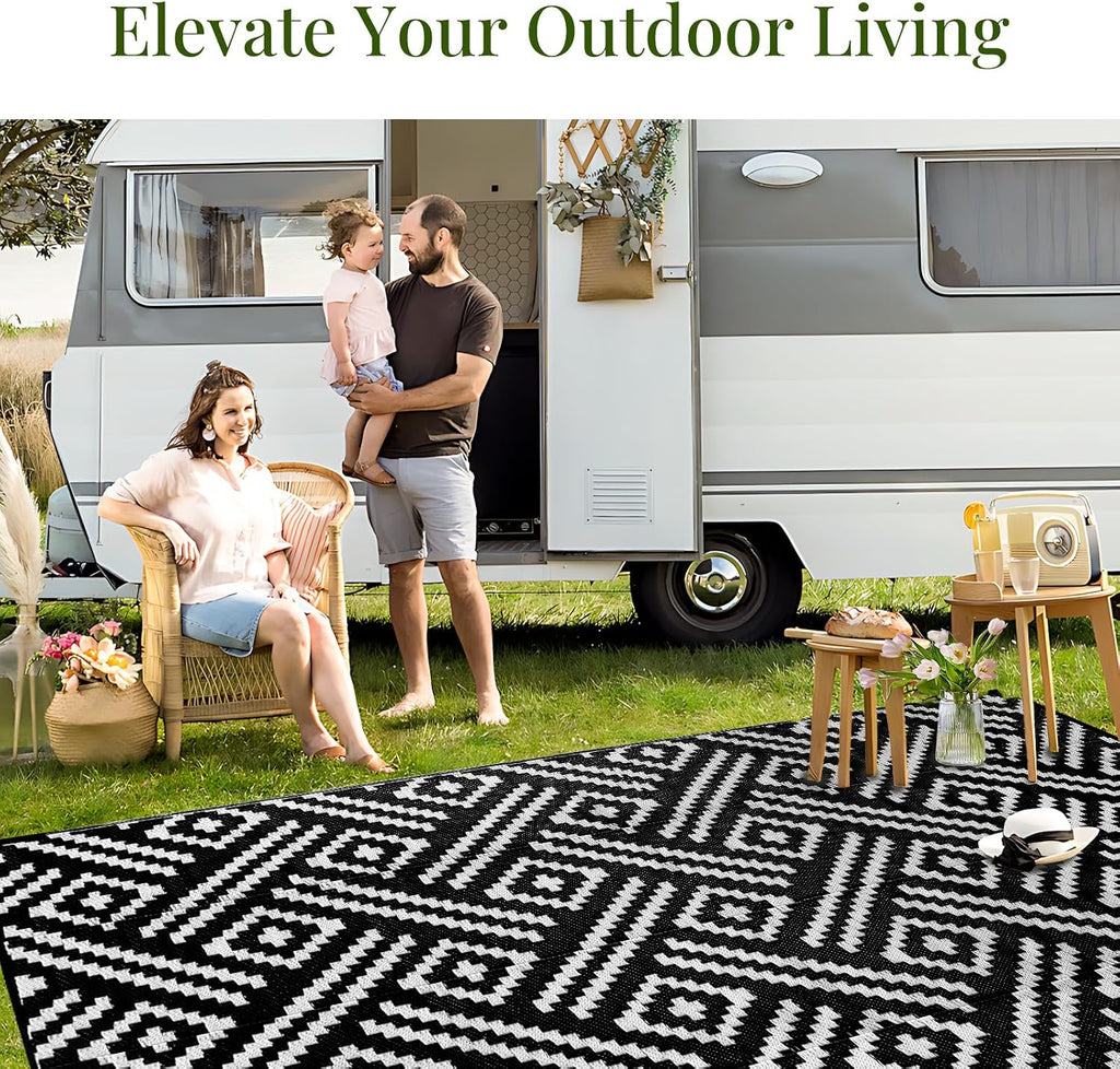 Outdoor Rug, Plastic Straw Rug, White & Black