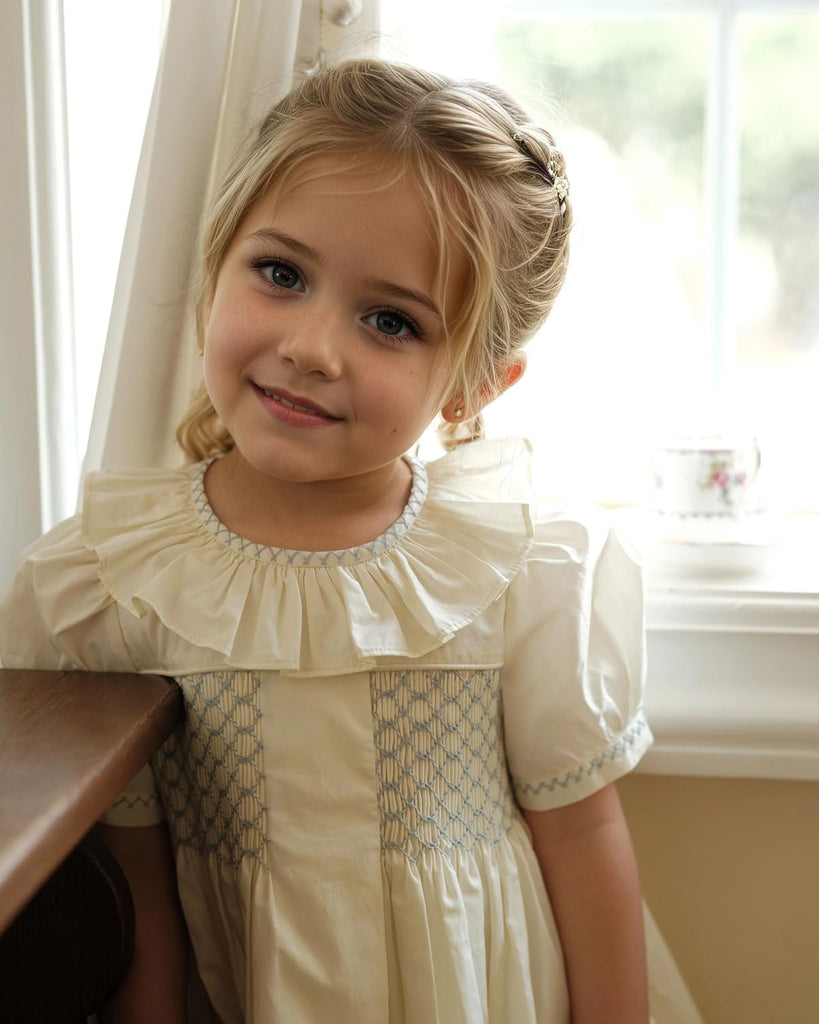 Toddler Girls Smocked Dress with Puff Sleeve Vintage Cotton Dress