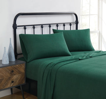 Solid Flannel Green Cotton 3-Piece Sheet Set, Solid Themed, for Men and Women, Oeko-TEX Certified Confidence