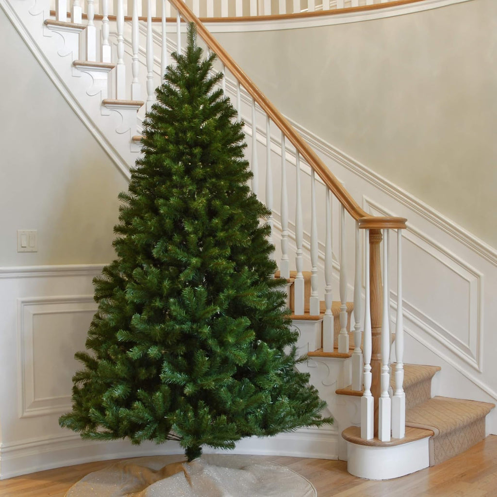 Tree Company 7.5ft Unlit North Valley Spruce Christmas Tree | 1,346 Tips, Includes Stand, Artificial, Green
