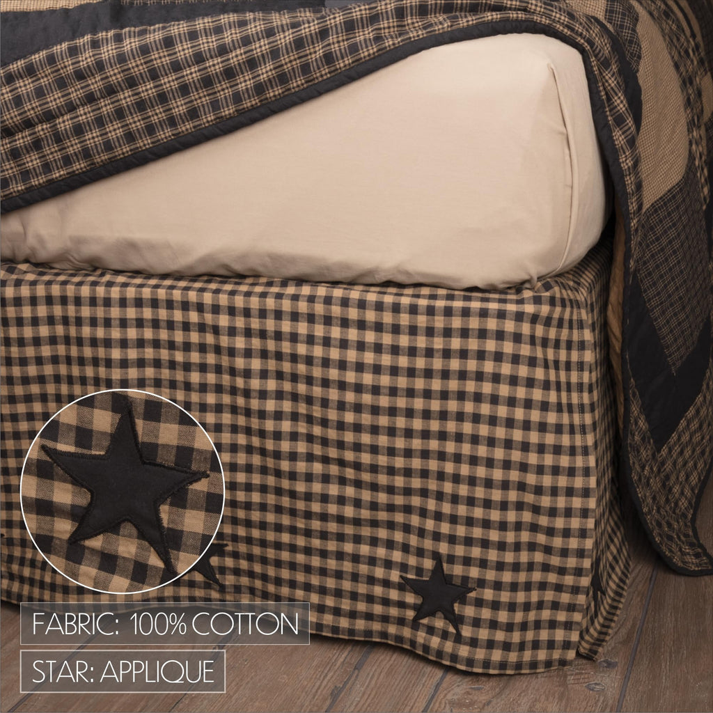 Black Check Star 4 Piece Luxury Quilt Set (1 Quilt, 2 Shams, 1 Bed Skirt)