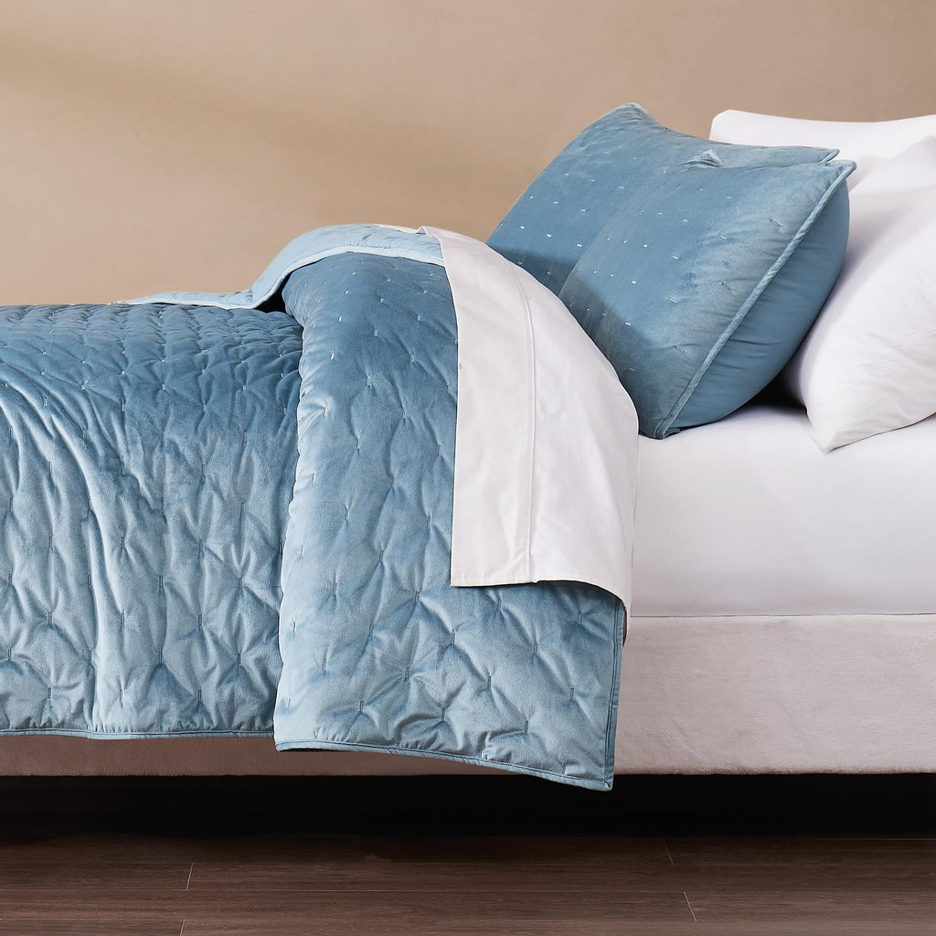 Quilt Set, 3-Piece Cozy Velvet Bedding with Matching Shams, Embroidered Stitch Design (Haven Blue - California