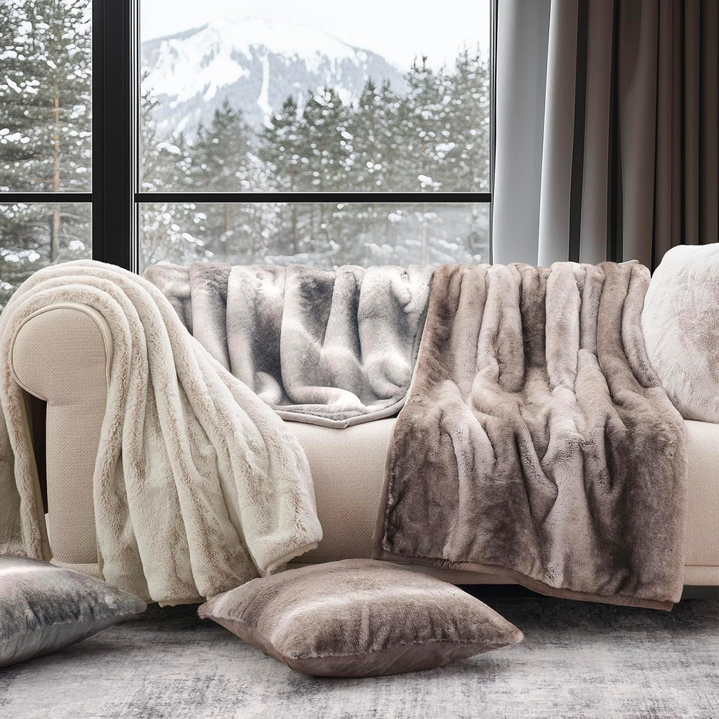 Mink Faux Fur Throw Blanket, Tipped Champagne Ivory, 50"x60" | Ultra Soft, Luxury Fluffy Mink, Reversible Design
