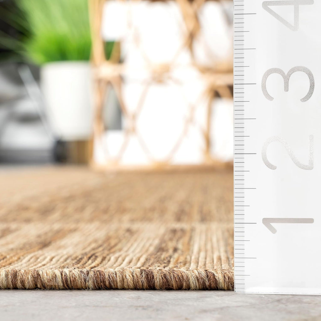 Asha Light Brown Bordered Indoor/Outdoor Area Rug, 7' Round