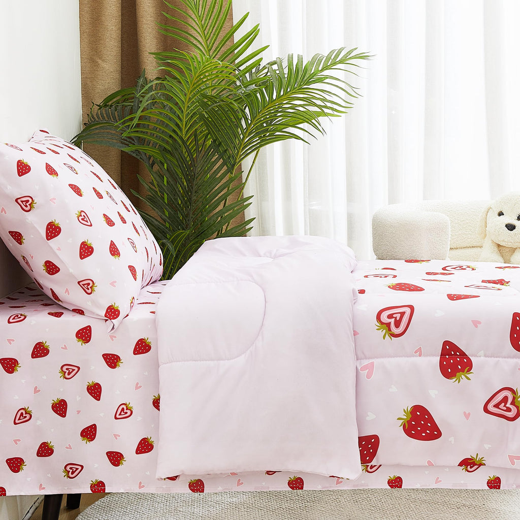 Toddler Bedding Set, 4 Piece Bed-in-a-Bag Toddler Bed Comforter Sets for Girls, Toddler Bed Set, Prink Strawberry