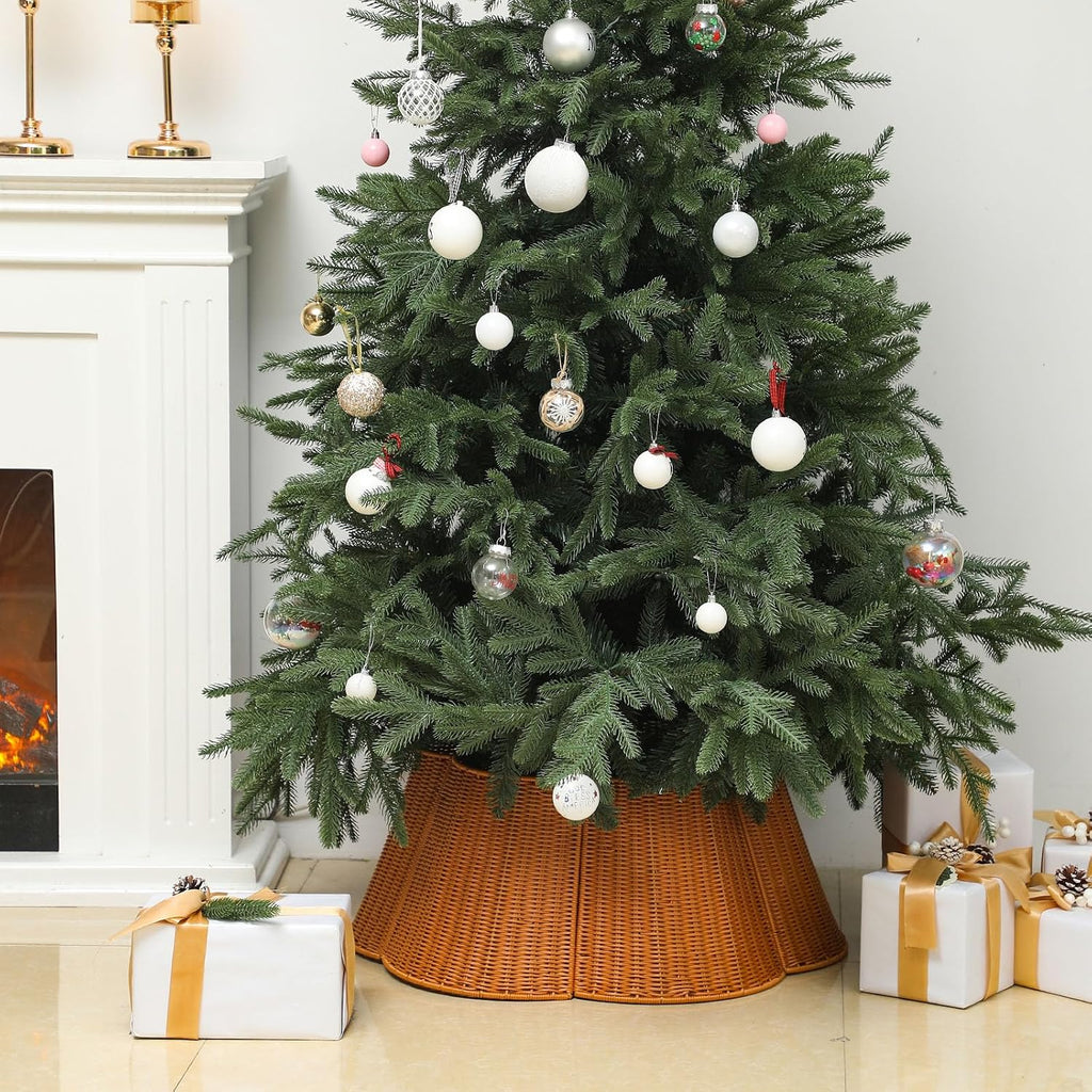 Woven Rattan Christmas Tree Collar, 27.95 Inch Scalloped Edge