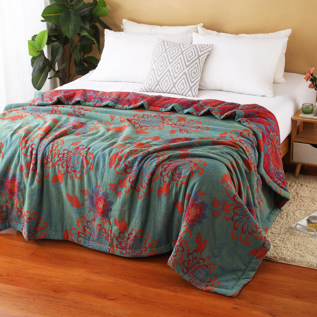 100% Cotton Floral Jacquard Quilt, Soft Lightweight Bed Blanket, 3 Layers Reversible Bedspread Coverlet Breathable