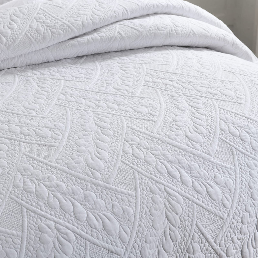 White Quilt Set Cotton Matelasse Coverlet Set Luxury Quilted Comforter Set Lightweight Fall Bedspreads
