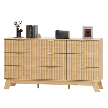 Fluted Dresser with 9 Drawers, Oak